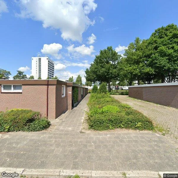Straatbeeld van De Woerd 6, 7824RC Emmen
