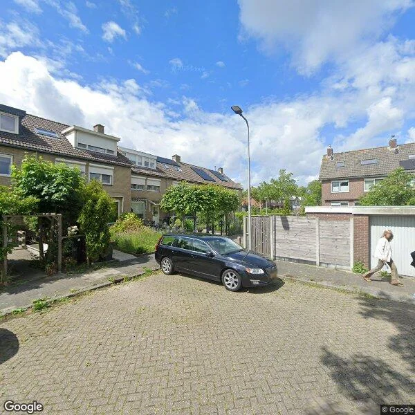 Straatbeeld van Debussystraat 26, 2162AL Lisse