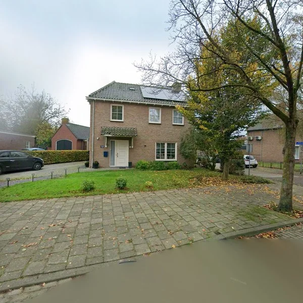 Straatbeeld van Deken Van Baarsstraat 26, 6021BH Budel