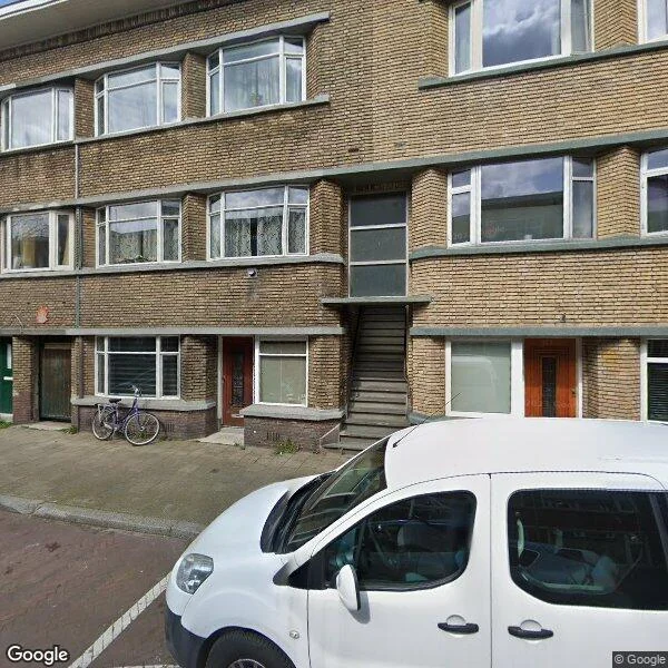Straatbeeld van Den Helderstraat 67, 2547SC Den Haag