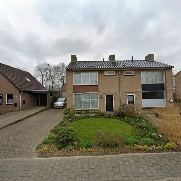 Straatbeeld van Dennenkamp 8, 5434SV Vianen NB