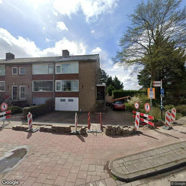 Straatbeeld van Dennenlaan 181, 1161CP Zwanenburg