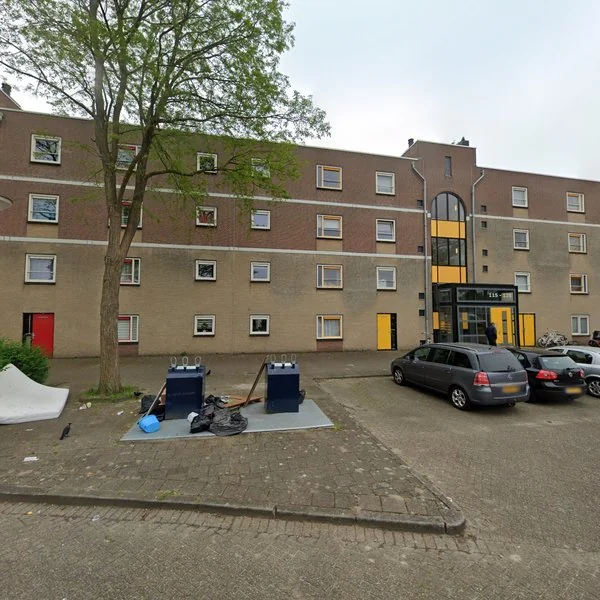Straatbeeld van Dennenspanner 129, 3225SH Hellevoetsluis