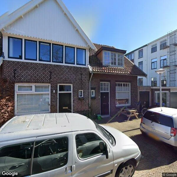 Straatbeeld van Derk Buismanstraat 2, 8011GP Zwolle