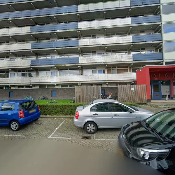 Straatbeeld van Diamantstraat 268, 2403BA Alphen aan den Rijn