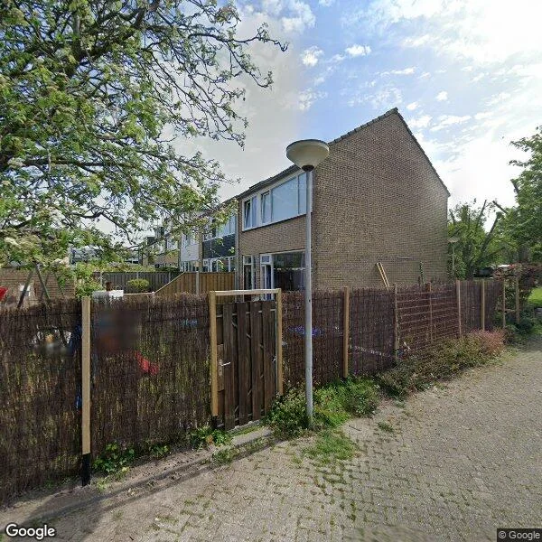 Straatbeeld van Dibbetzplantsoen 14, 3221BE Hellevoetsluis
