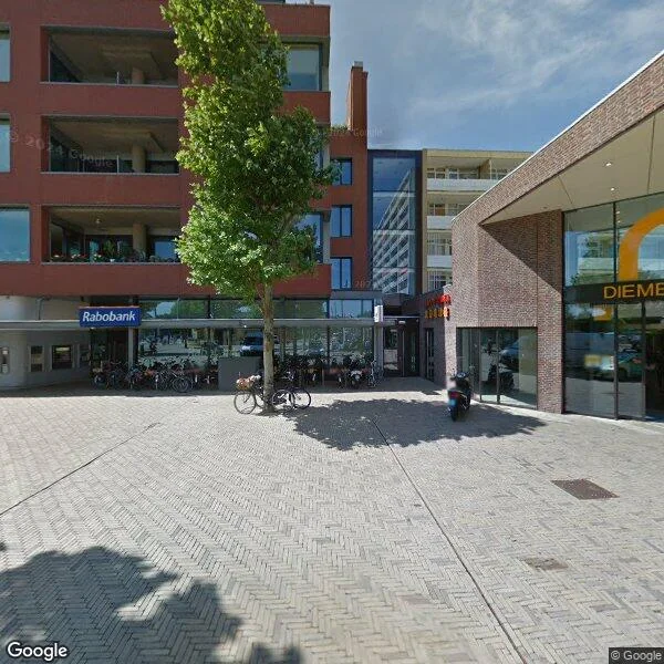 Straatbeeld van Diemerplein 21, 1111JD Diemen