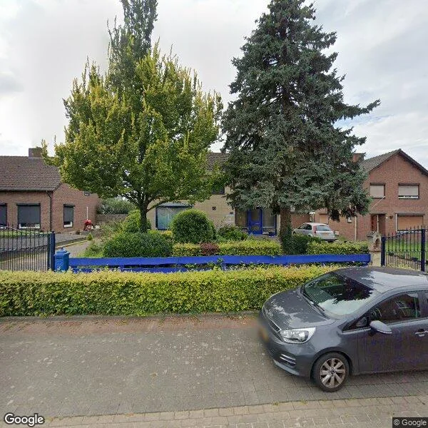 Straatbeeld van Diergaarderstraat West 15, 6105CJ Maria Hoop