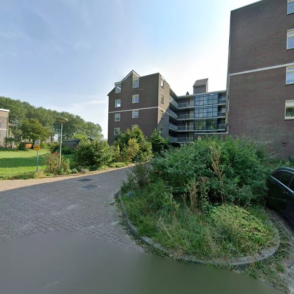 Straatbeeld van Dijkmeent 12, 1357EA Almere