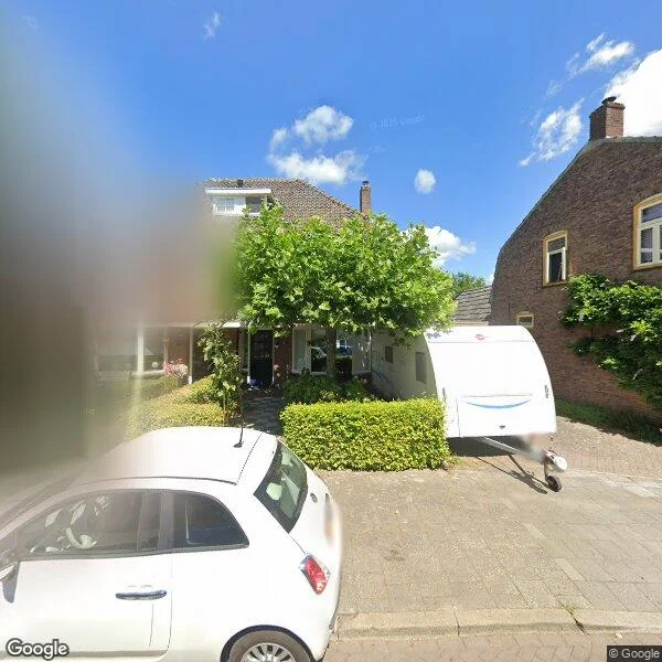 Straatbeeld van Dijkstraat 104, 5554PT Valkenswaard