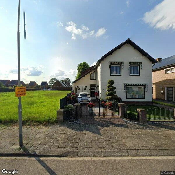 Straatbeeld van Dijkveldstraat 36, 6102VR Echt