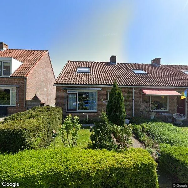 Straatbeeld van Dijkweg 13, 4327AE Serooskerke