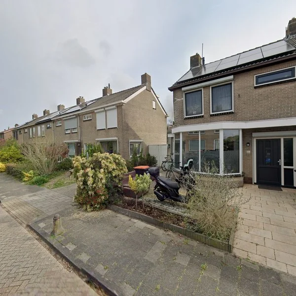 Straatbeeld van Dirk Kampstraat 33, 1634EH Scharwoude