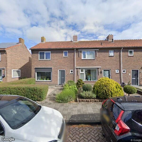 Straatbeeld van Distelstraat 10, 8302BZ Emmeloord