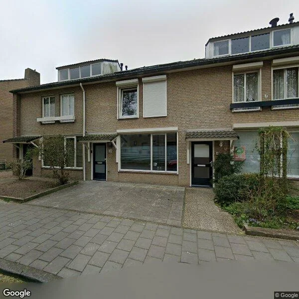 Straatbeeld van Doctor Saal van Zwanenberglaan 58, 5384BX Heesch