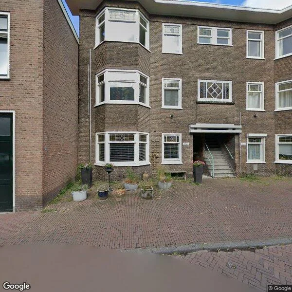 Straatbeeld van Doelenstraat 110, 2611NW Delft