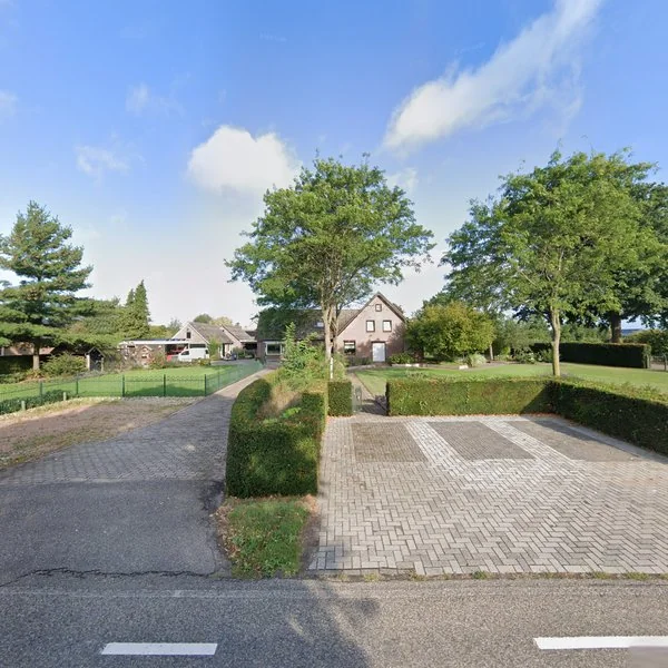 Straatbeeld van Doetinchemseweg 33, 7036AE Loerbeek