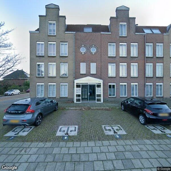 Straatbeeld van Dokter Baumannplein 50, 1165MD Halfweg