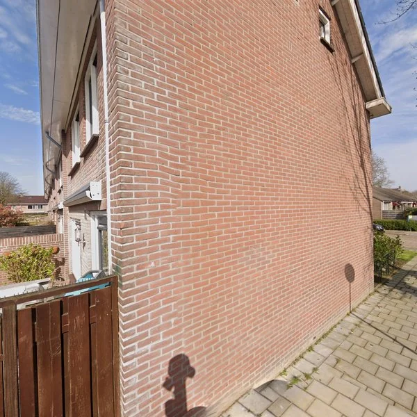 Straatbeeld van Dominee Jamesstraat 16, 4926BK Lage Zwaluwe
