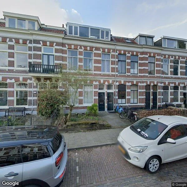Straatbeeld van Dominicanenstraat 50, 6521KE Nijmegen