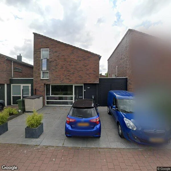 Straatbeeld van Donderdagstraat 23, 1335LK Almere