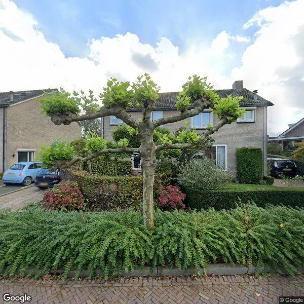 Straatbeeld van Donkerstraat 10, 5308KB Aalst