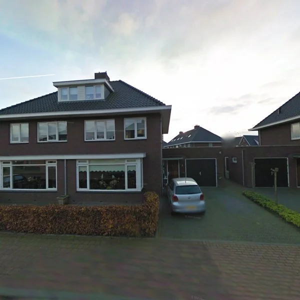 Straatbeeld van Donksewaard 5, 4261ME Wijk en Aalburg
