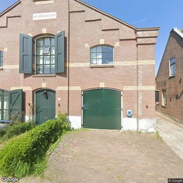 Straatbeeld van Dorpsstraat 131, 1534NG Oostknollendam