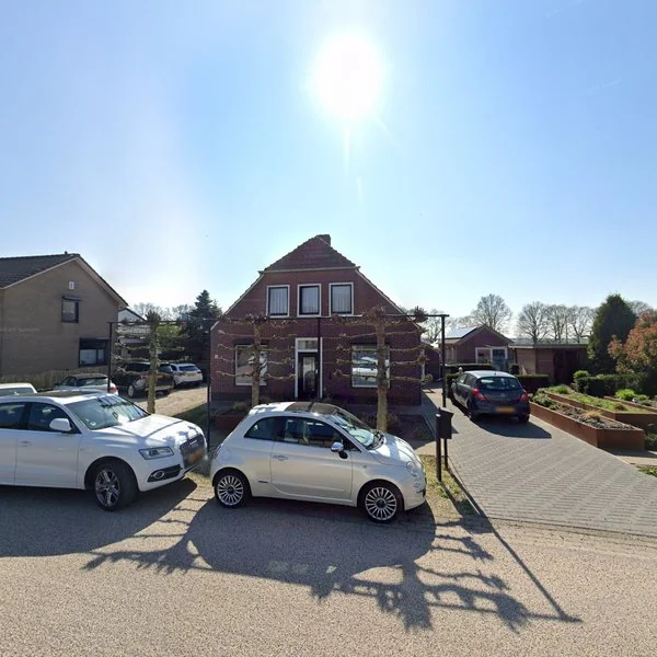 Straatbeeld van Dorpsstraat 18, 6587AZ Middelaar