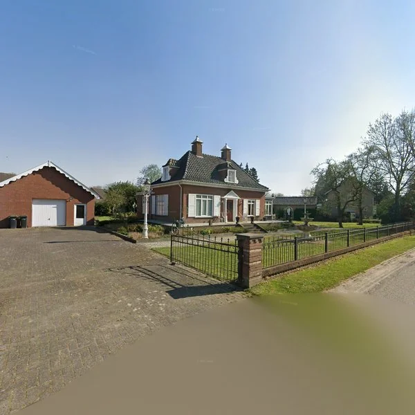Straatbeeld van Dorpsstraat 8, 5396PG Lithoijen