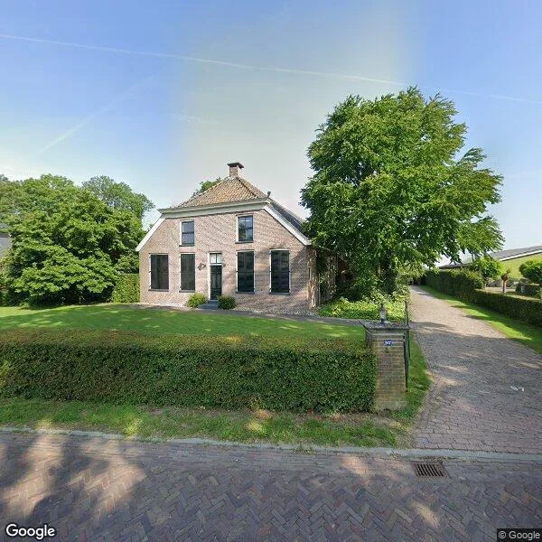 Straatbeeld van Dorpsstraat 97, 7948BN Nijeveen