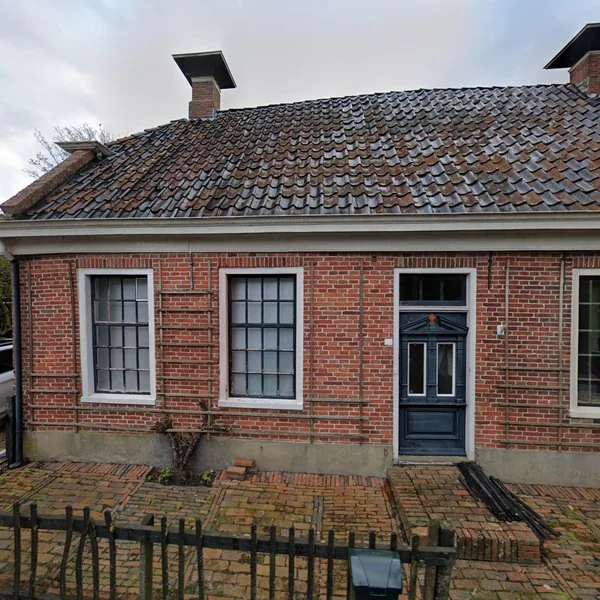 Straatbeeld van Dorpstraat 28, 9911PC Oosterwijtwerd