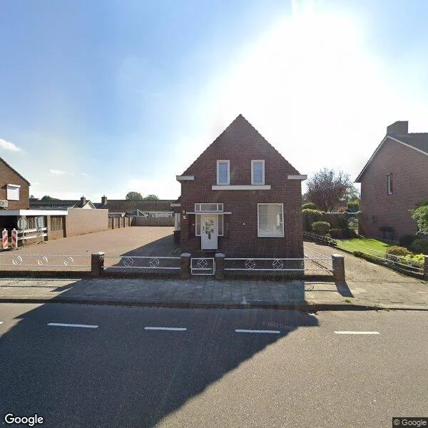 Straatbeeld van Dorpstraat 33, 6091NJ Leveroy
