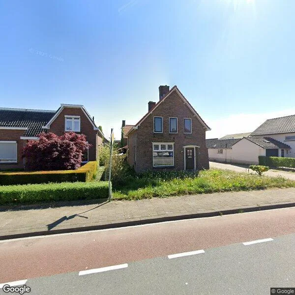 Straatbeeld van Dorpstraat 74, 6691BA Gendt
