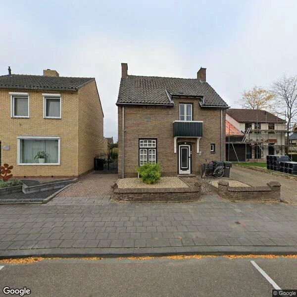 Straatbeeld van Dorpstraat 86, 6122CC Buchten