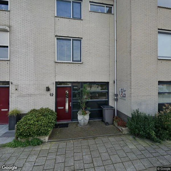 Straatbeeld van Douschans 12, 2728GE Zoetermeer