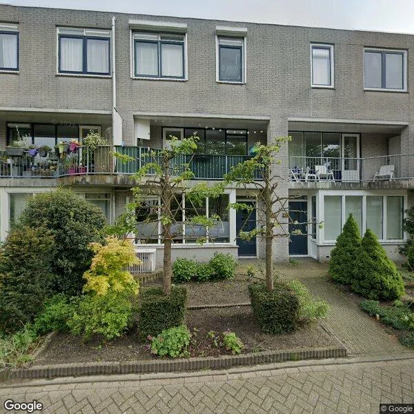 Straatbeeld van Dr. Ir. Vondelingpark 5, 6716EL Ede