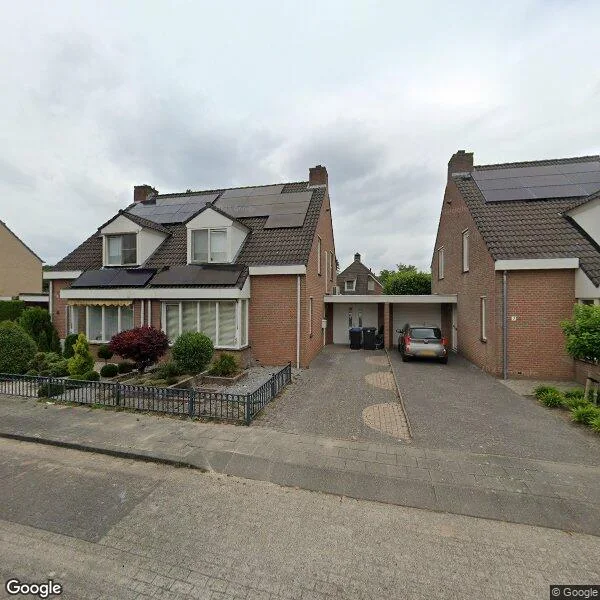 Straatbeeld van Dr. Klompélaan 4, 5707KR Helmond