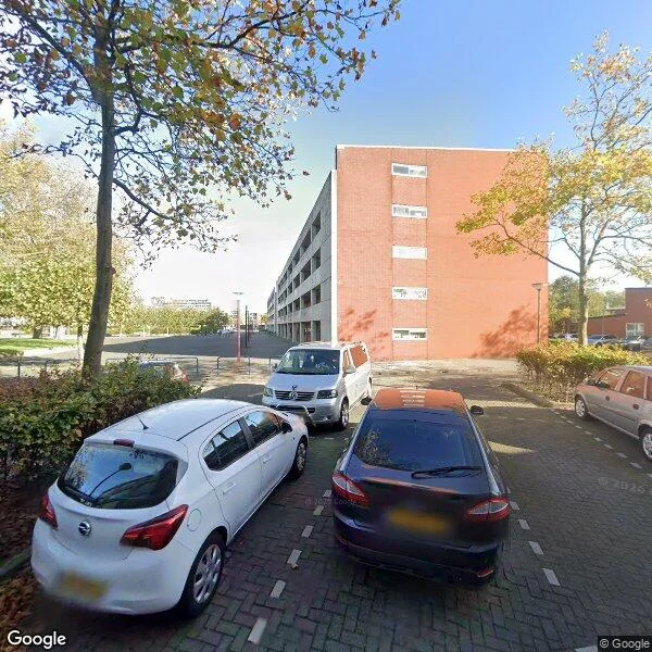 Straatbeeld van Dr Wibautplein 84, 3118KG Schiedam