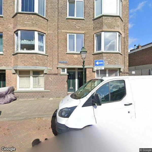 Straatbeeld van Drogersdijk 42, 2584SX Den Haag