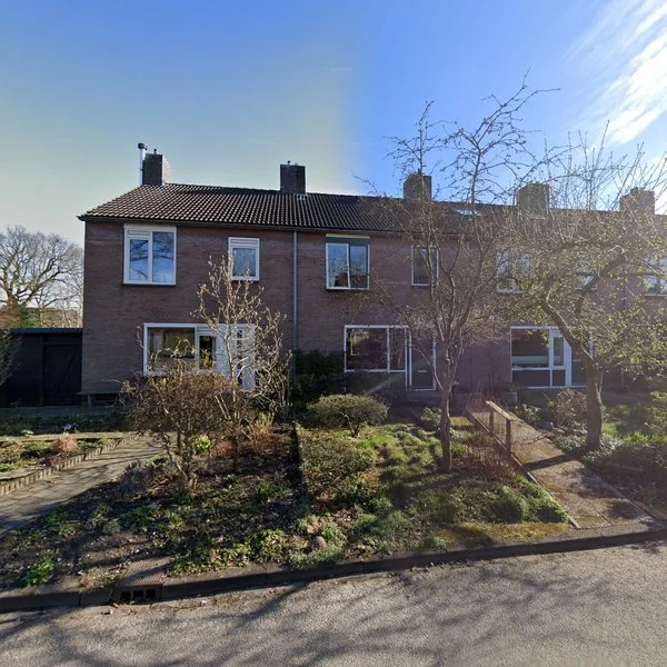 Straatbeeld van Drostweg 54, 9761CR Eelde