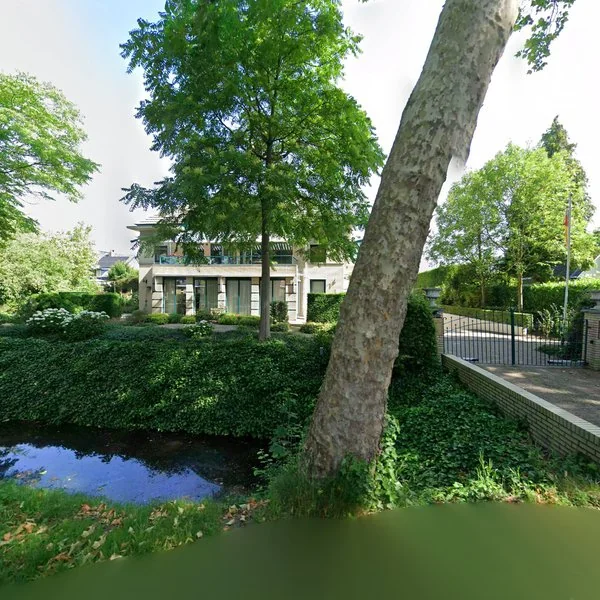 Straatbeeld van Dubbelsteynlaan West 8B, 3319EL Dordrecht