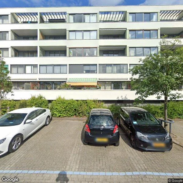 Straatbeeld van Duke Ellingtonstraat 16, 1066GE Amsterdam