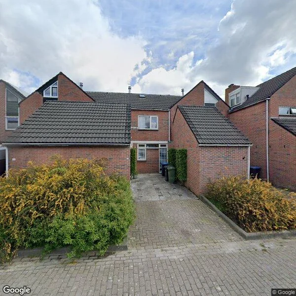 Straatbeeld van Eekmolen 26, 8608WR Sneek