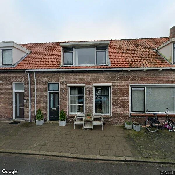 Straatbeeld van Eerste Dijkdwarsstraat 6, 3245BS Sommelsdijk