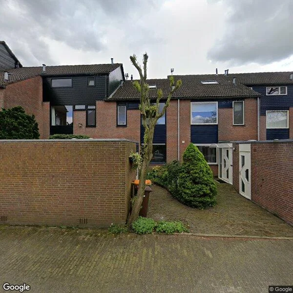 Straatbeeld van Eeshof 5, 6715DL Ede
