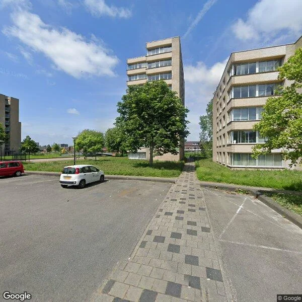 Straatbeeld van Efua Sutherlandstraat 31, 1103MV Amsterdam