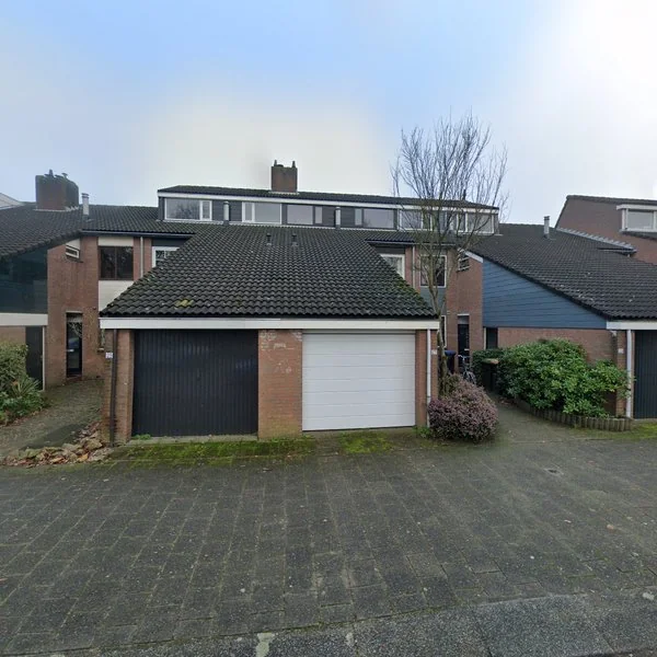 Straatbeeld van Eikenlaan 27, 2161GZ Lisse