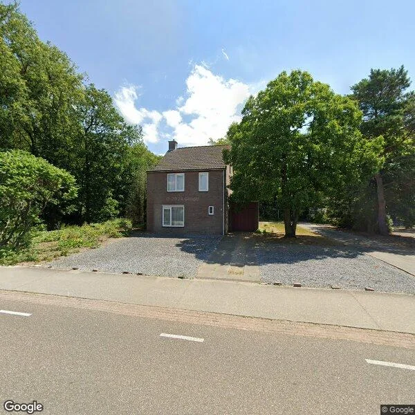 Straatbeeld van Eikenlaan 28, 5453RV Langenboom