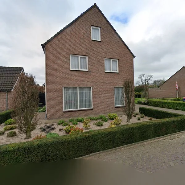 Straatbeeld van Eikenwal 22, 5386GM Geffen
